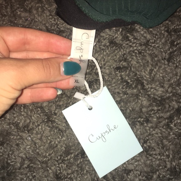 One piece bathing suits - Picture 4 of 4